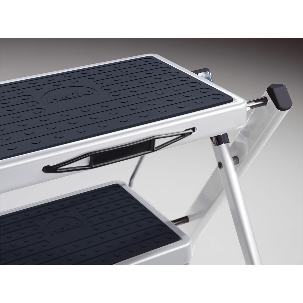 V3H55C220FA19F0C6FF61F90089730571E6R7469517P3