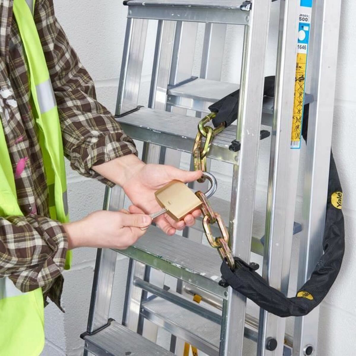 V6H23192456C898CA1FB3DE2F8BF0C89744R6837956P5