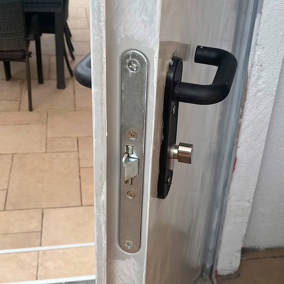 V4H67CA10BE6C9377141C2322422B1281D4R7408298P2