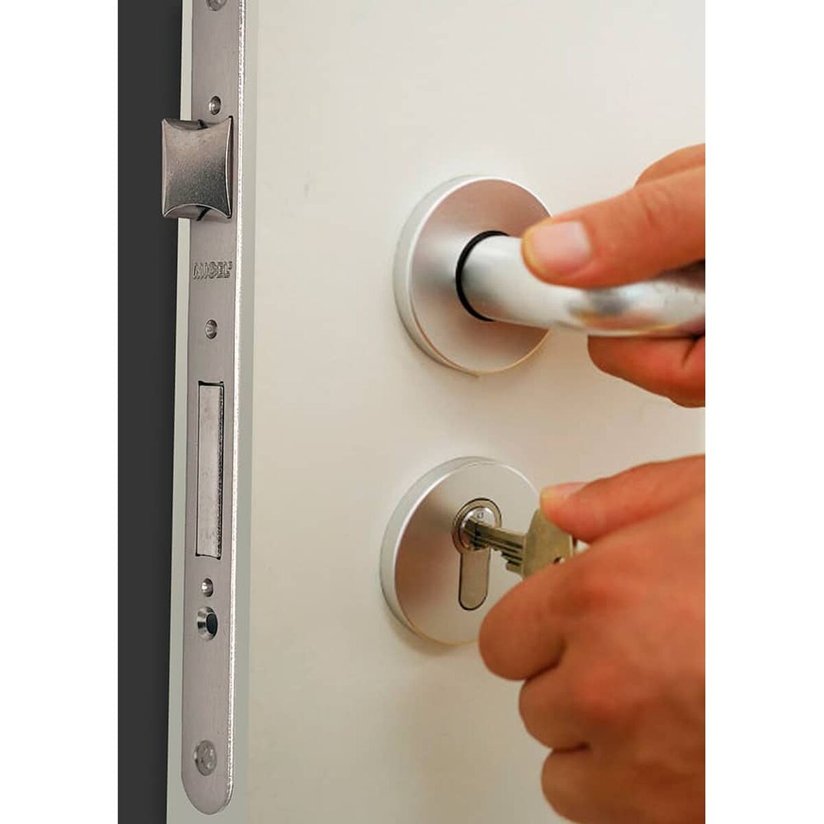 V4HE4DB6F5F93B46BF009AED32BF6D2E73AR7408256P2