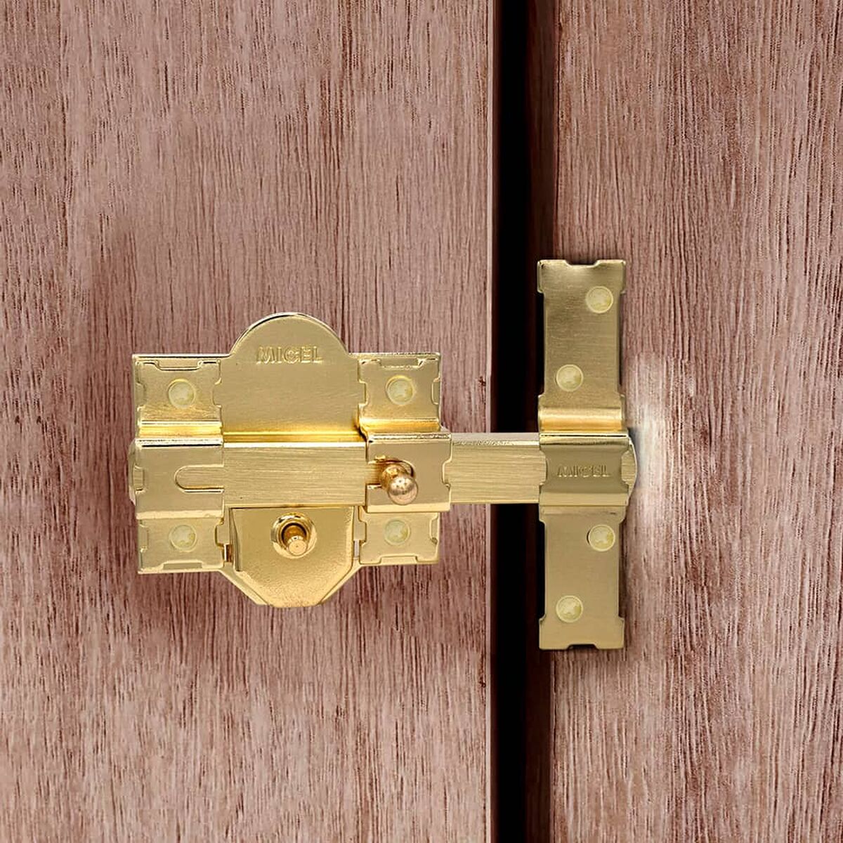 V4HCD9710502A2CB409A779545268051665R7420064P4